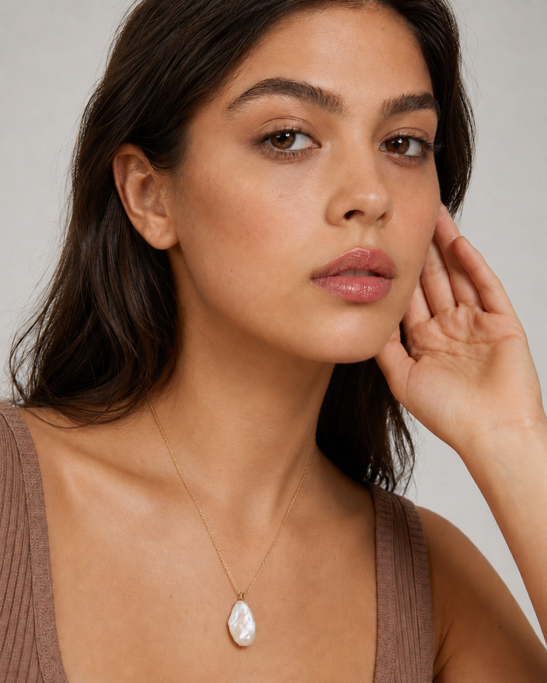AURAM baroque pearl pendant necklace styled for everyday layering